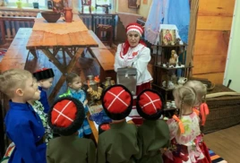 Прикоснись ладонью к истории!