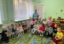 Инсценировка сказки  "Курочка Ряба"